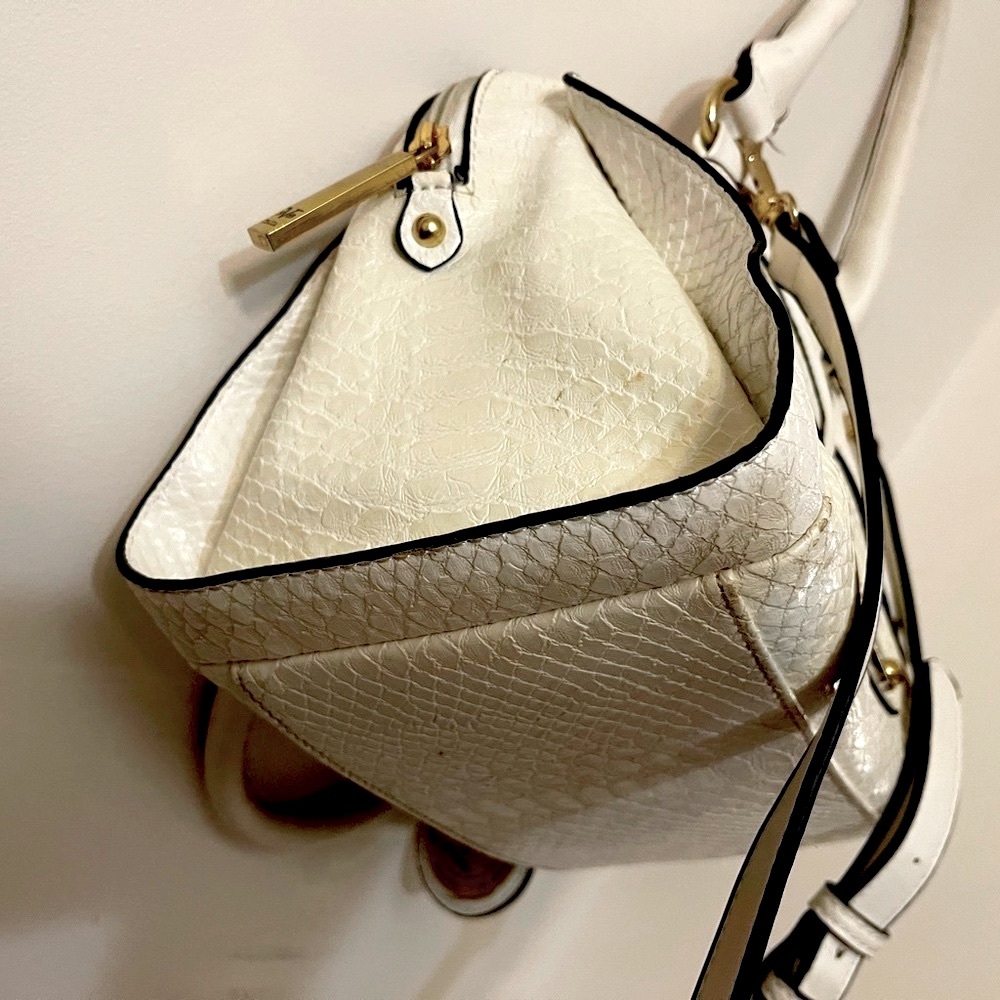 Versace 19V69 Luxurious White Satchel with Quilted Texture and Gold Accents